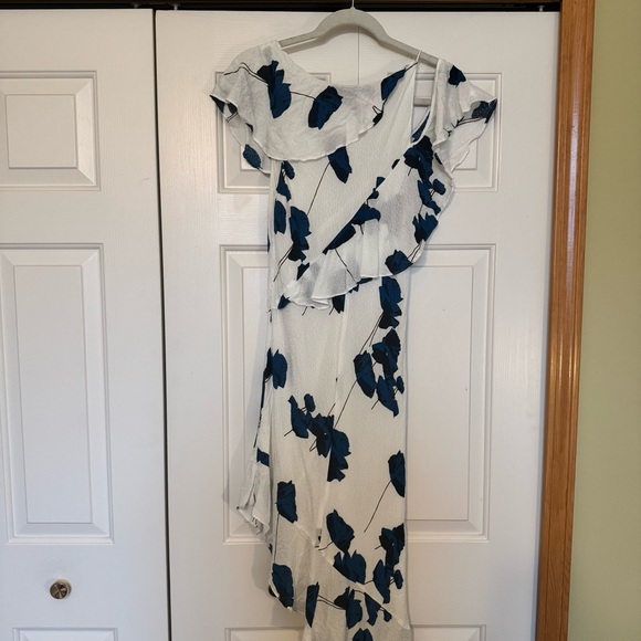 MICHELLE MASON Viscose One Shoulder Asymmetrical Hem Midi Dress - Picture 3 of 7